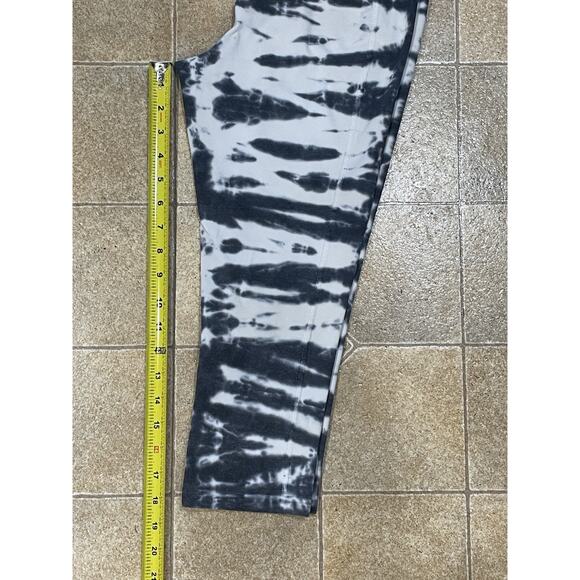 Nike Dri Fit Cropped Leggings Zebra Stripe Gray/White Sz Small Activewear Gym - Picture 5 of 8